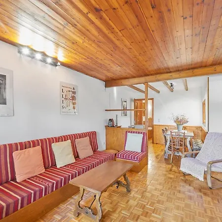 Apartment Beautiful Mountainside With Kitchen In