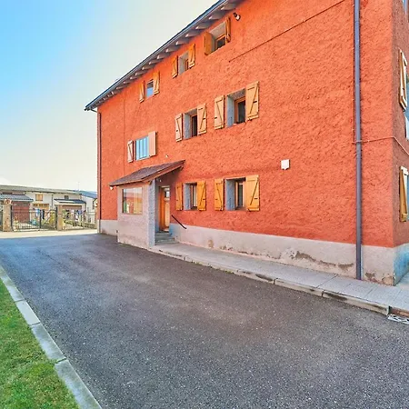 Apartment Beautiful Mountainside With Kitchen In